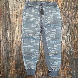 Monrow Camo Joggers Size M